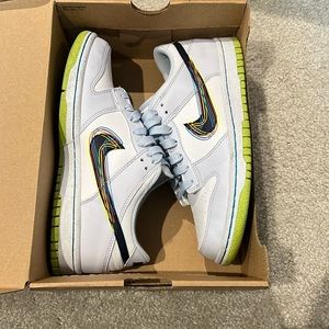 Nike dunks size 7y